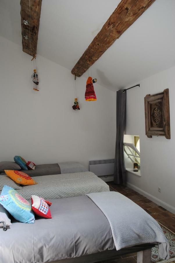 Les Routes Du Monde Bed and Breakfast Saint-Geniès-de-Comolas Εξωτερικό φωτογραφία