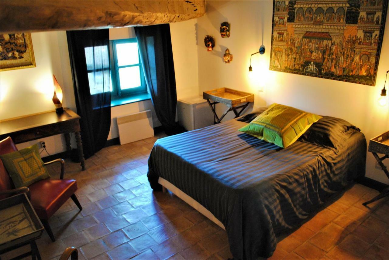Les Routes Du Monde Bed and Breakfast Saint-Geniès-de-Comolas Εξωτερικό φωτογραφία